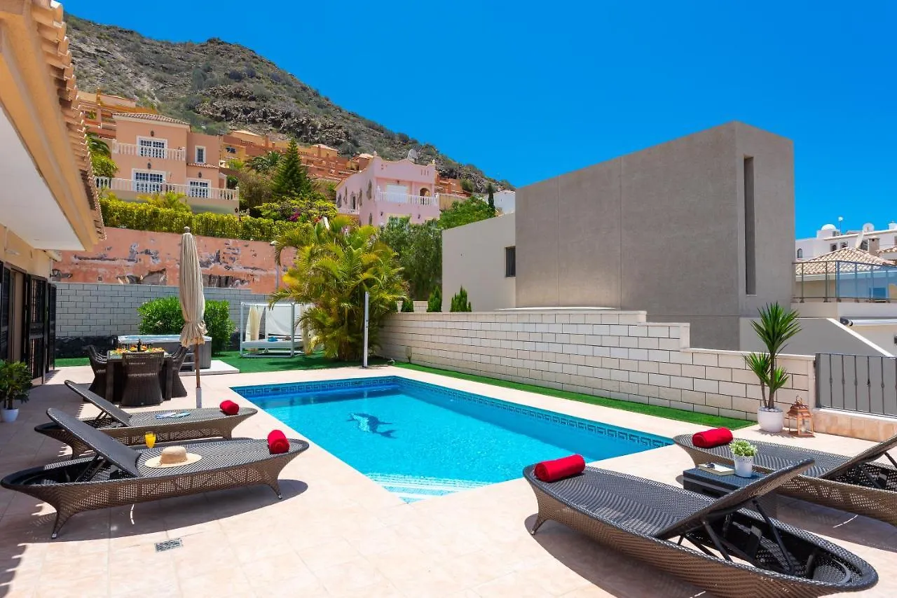 Torviscas Sunset Villa 4 Rooms & Private Jacuzzi Costa Adeje  0*, Costa Adeje (Tenerife) Spagna